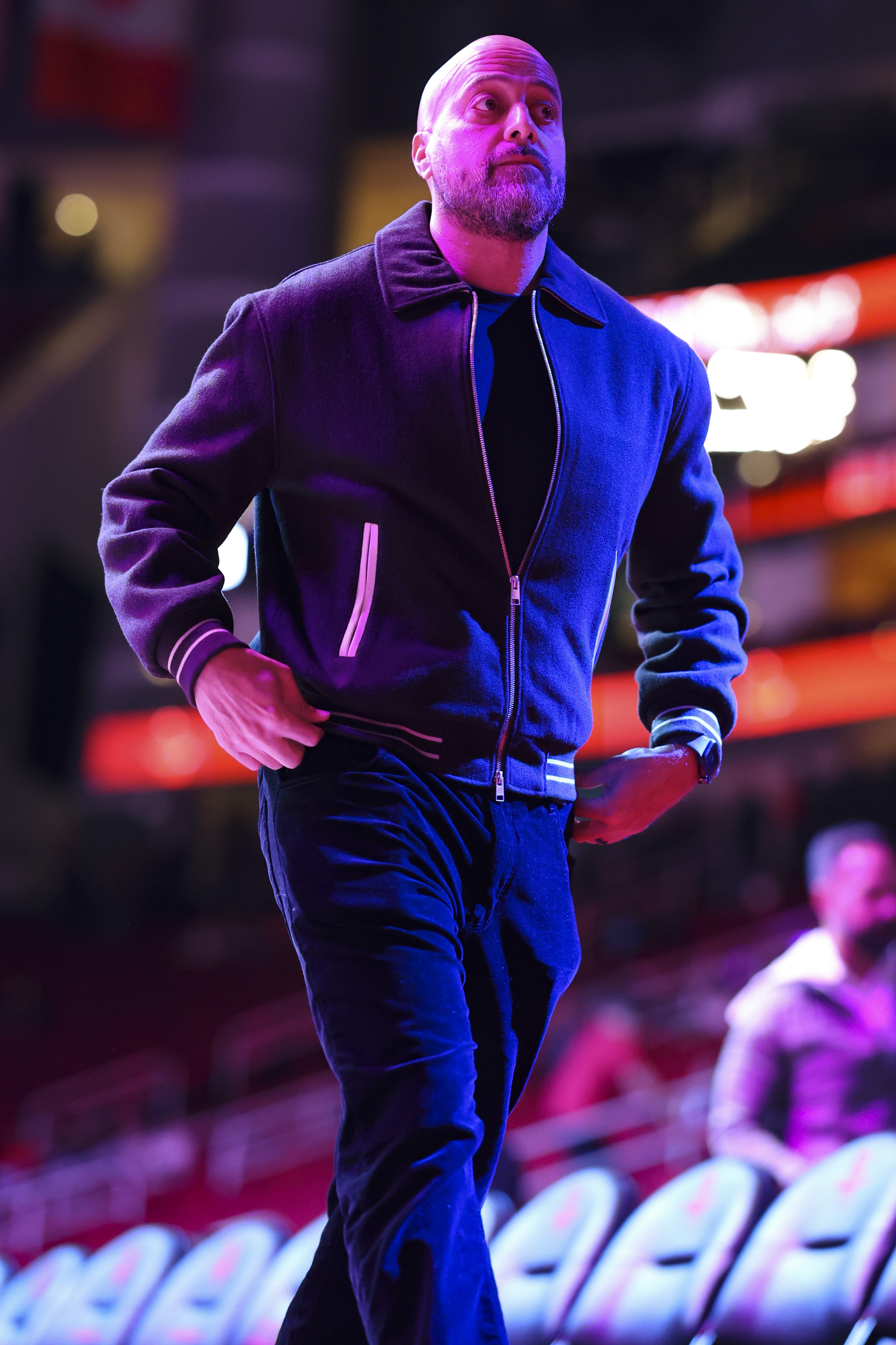 斯通：不觉得现在买断市场上有大鱼 我们关注的球员还没被买断